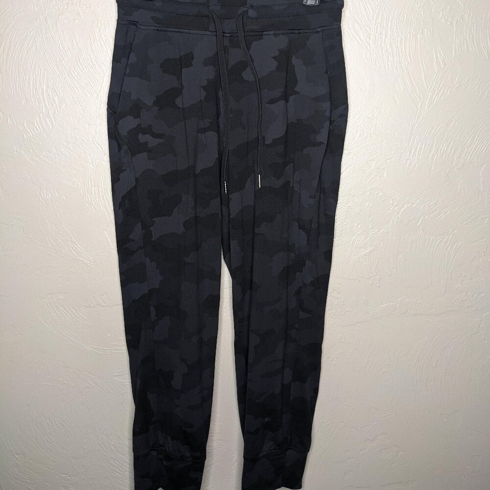 Lululemon Womens 6 Heritage 365 Camo Ready to Rulu High-Rise Cropped Jogger